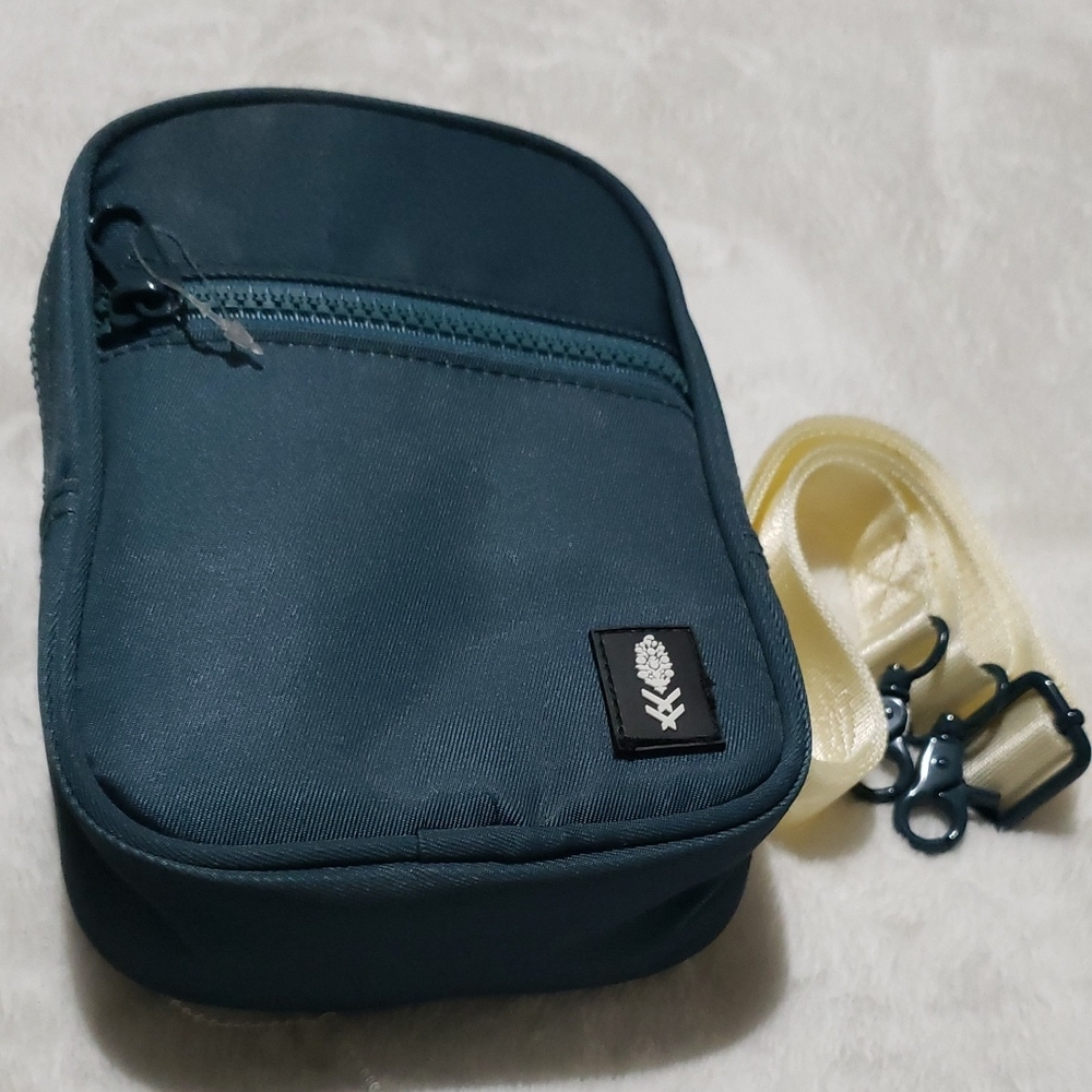 Free People Movement Teal‎ Crossbody Bag. NWOT